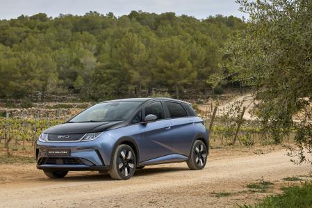 El Dolphin es un práctico compacto con una autonomía de 427 km