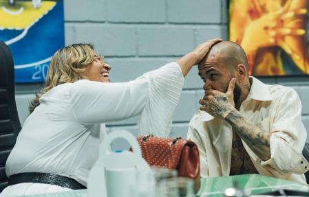 Dani Alves con su madre, Lucía.