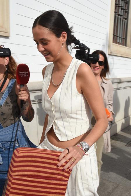 Detalle del look de Victoria Federica en Sevilla