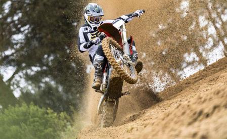 Varg, la enérgica moto eléctrica con la que disfrutar de aventuras camperas.