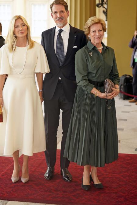 Los príncipes Pablo y Marie Chantal de Grecia junto a la reina Ana María de Grecia