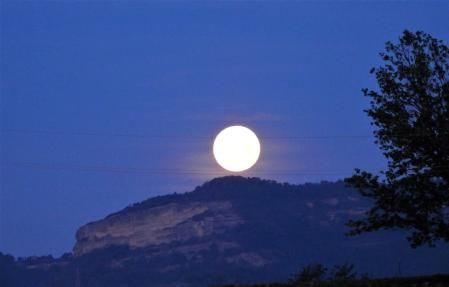Luna llena de las flores en Sant Martí Xic.