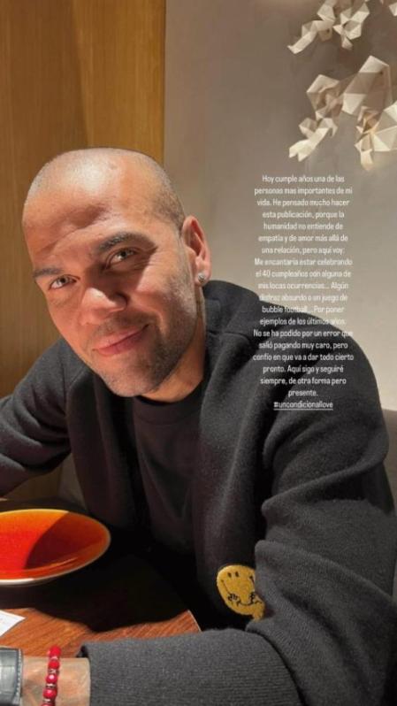 Felicitación de Joana Sanz en sus historias de Instagram