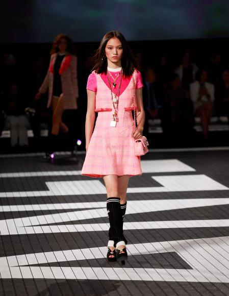 Desfile de la colección Crucero de Chanel en Los Ángeles