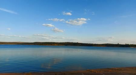 Embalse de Orellana la Vieja.
