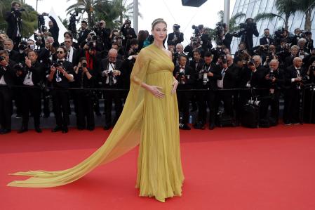Karlie Kloss en la alfombra roja del Festival de Cine de Cannes