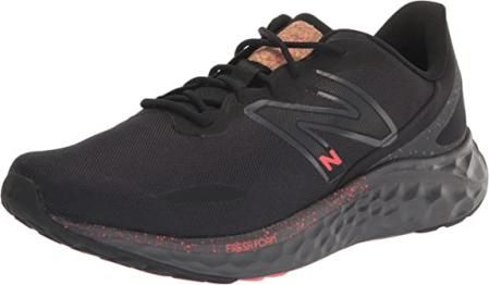 New Balance Fresh Foam Arishi V4 en negro.