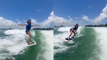 Shakira tomando las olas de Miami