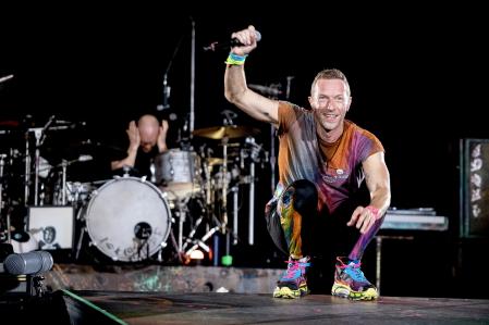 Chris Martin invita a los Gypsy Kings, recuerda a Tina Turner y se maravilla con los 'castellers'