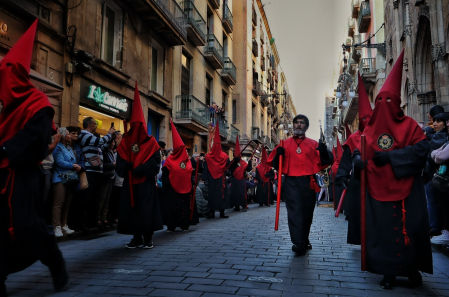 Procesión de Viernes Santo en Barcelona.