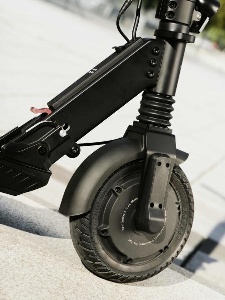 La suspensión delantera y trasera se pueden ajustar individualmente,