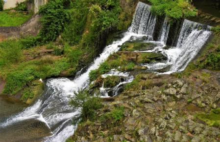 Salto de agua del Molí Fondo.