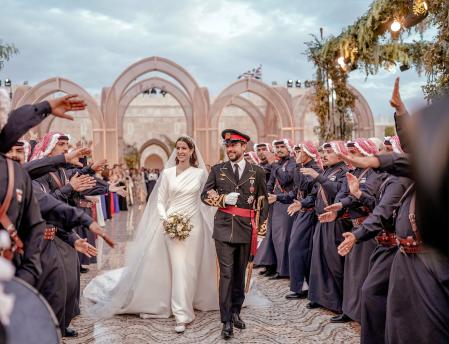 El príncipe Hussein y Rajwa Al Saif en su boda celebrada en el Palacio de Zahran