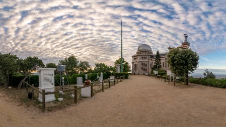 Borreguitos sobre Barcelona.