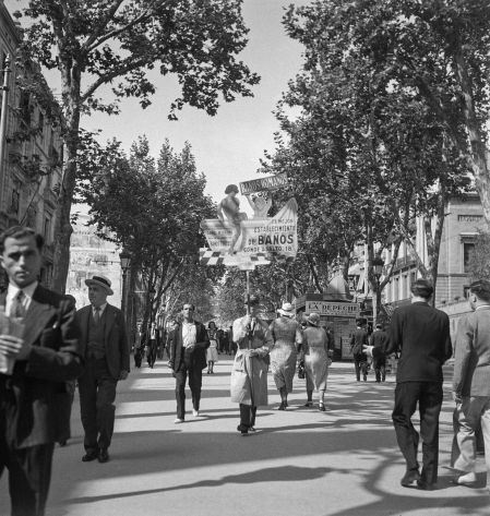 Dora retrató la Barcelona de aquellos años