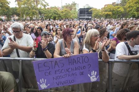 Pancarta en la concentración de Cornellà