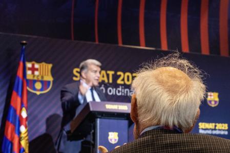 El presidente repasó la temporada ante los 112 senadores que acudieron a la convocatoria