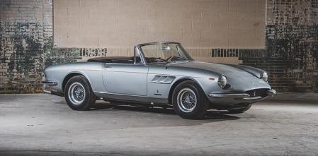 La historia de los 20 Ferrari abandonados en un granero durante décadas.