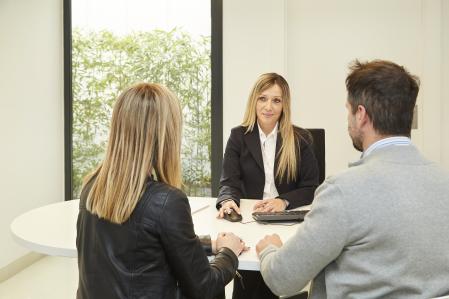 ÁLTIMA dispone de acuerdos para proporcionar soporte psicológico a través de Serveis Integrals de Psicologia (SIPS) y la asociación AVES.