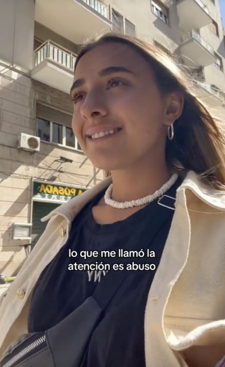 La joven asegura que tiene que pagar por una cantidad inmensa de gigas que no necesita