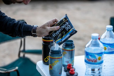 Electrolitos añadidos a una bebida isotónica