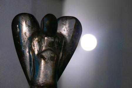 La Superluna del ciervo y el ángel de cuarzo.