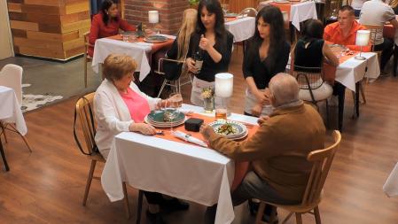 María y Juan en 'First Dates'