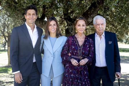 Isabel Preysler,Ana Boyer,Fernando Verdasco and writer Mario Vargas Llosa during 