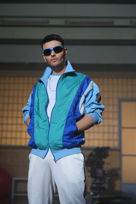 El artista siente los 80 como si fuesen su época dorada.