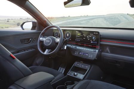 La arquitectura centrada en el conductor incorpora un diseño inteligente para ofrecer facilidad de uso y control&nbsp;