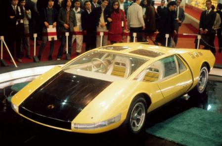 EX-7, el futurista automóvil con el que Toyota se estrenó en los superdeportivos.