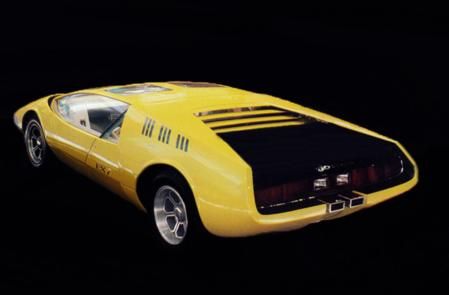 EX-7, el futurista automóvil con el que Toyota se estrenó en los superdeportivos.