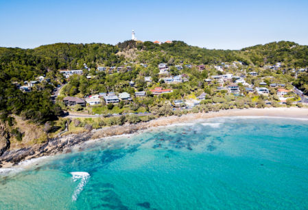 Byron Bay, donde vive ella, es una ciudad costera de Autralia