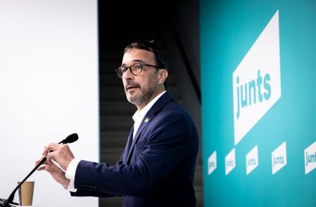 jJosep Rius, ayer durante la rueda de prensa en la sede de Junts