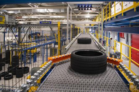 Goodyear ha instaura en su nueva fábrica de Luxemburgo velocidades de producción más rápidas que potencian la eficiencia del proceso