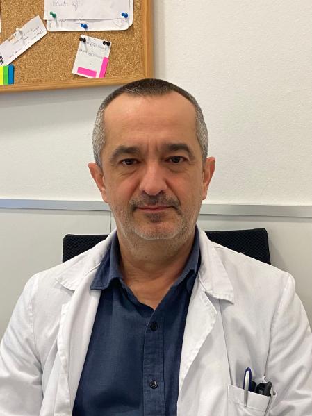 Eduardo Nagore, dermatólogo especialista en melanoma