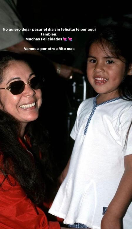 Isa Pantoja felicita el cumpleaños a su madre, la cantante Isabel Pantoja