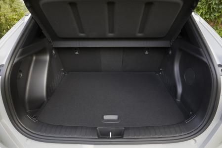 Tiene un maletero de 466 litros, para considerarse ya un coche familiar&nbsp;