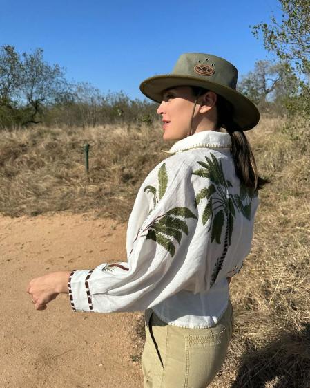 Tamara Falcó con su look de safari perfecto