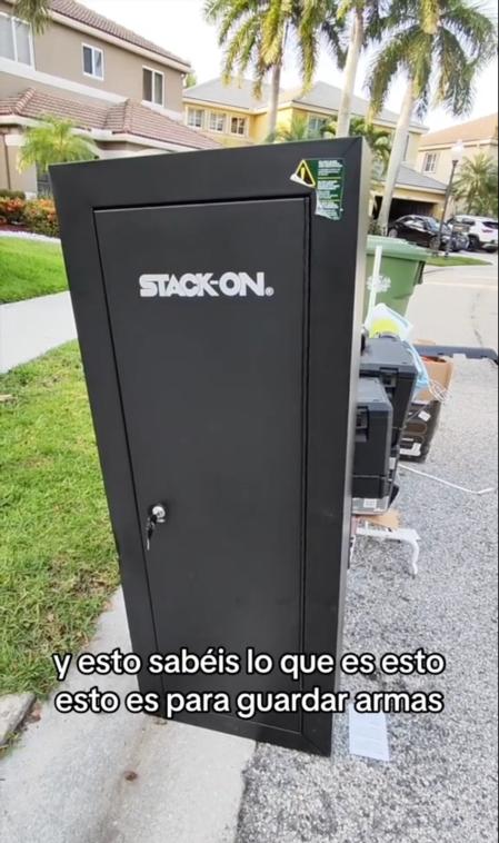 El armario de seguridad para armas encontrado en el Bulk Day
