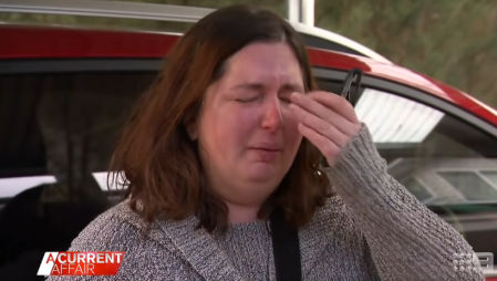 Erin llora en declaraciones a los medios