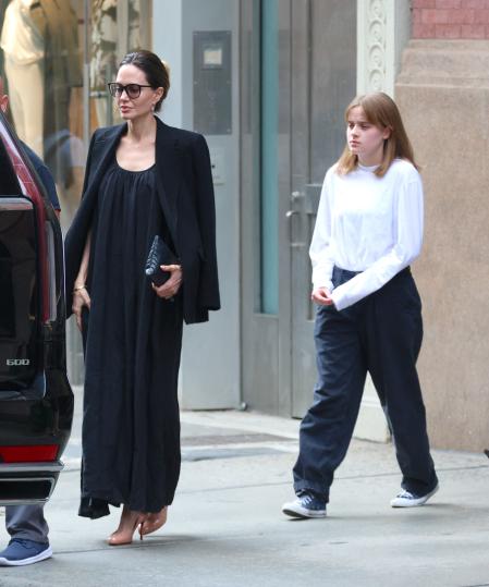 Angelina Jolie junto a su hija Vivienne Jolie Pitt en Nueva York