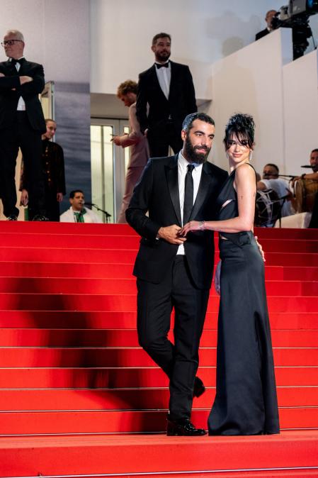 En el Festival de Cannes, Dua Lipa hizo público su noviazgo con Romain Gavras
