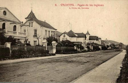 Una postal antigua del Passeig dels Anglesos
