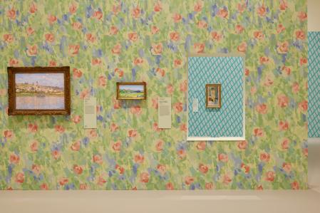 Una de las paredes diseñadas por India Mahdavi en el NGV