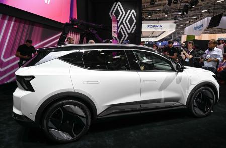 El nuevo Scenic llegará a la era de la electromovilidad en formato SUV&nbsp;