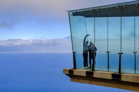 Vistas del océano y del Teide desde el mirador de Abrante
