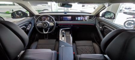 El techo panorámico ofrece una gran sensación de espacio interior&nbsp;