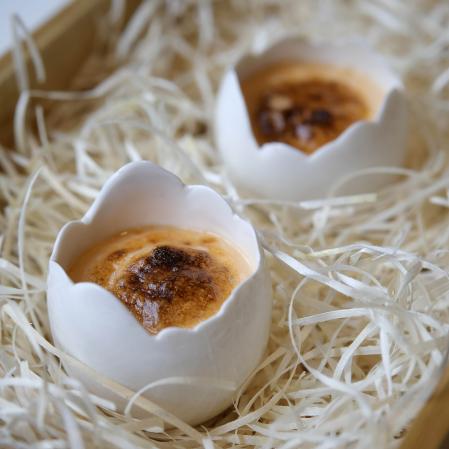 Guiso de oreja, tartar de gambas y alioli de sus cabezas
