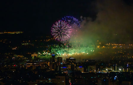 Piromusical de la Mercè visto desde Vallvidrera.